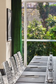 Hôtel de Berri Champs-Élysées, a Luxury Collection Hotel, Paris