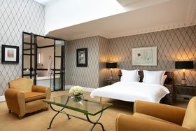 Hôtel de Berri Champs-Élysées, a Luxury Collection Hotel, Paris