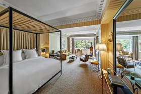 Hôtel de Berri Champs-Élysées, a Luxury Collection Hotel, Paris