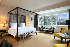 Hôtel de Berri Champs-Élysées, a Luxury Collection Hotel, Paris
