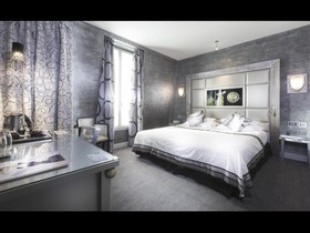 Hotel des Champs-Elysees