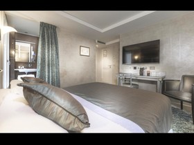 Hotel des Champs-Elysees