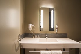 Hôtel ibis Paris Tour Montparnasse 15ème
