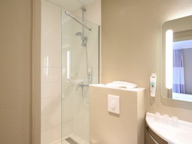 Hôtel ibis Paris Tour Montparnasse 15ème