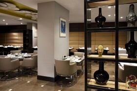 The One Alma Paris