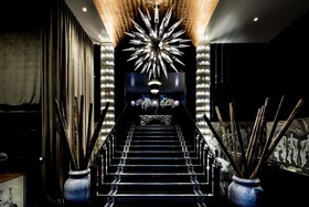 The One Alma Paris