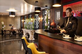 The One Alma Paris