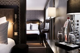 The One Alma Paris
