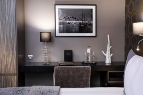 The One Alma Paris