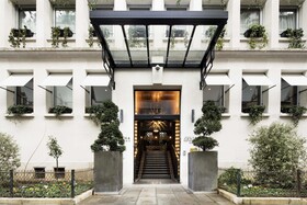 The One Alma Paris