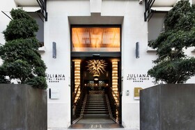 The One Alma Paris