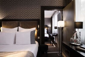 The One Alma Paris