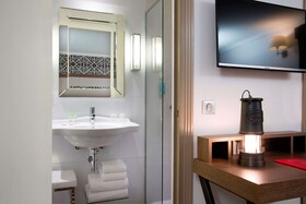 Hôtel Philéas Lazare & SPA
