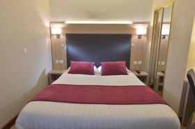 Hotel Renoir Saint German