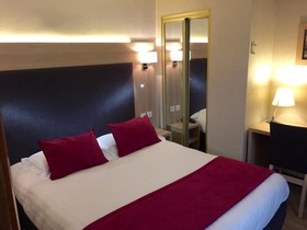 Hotel Renoir Saint German