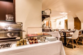 Hôtel Toujours