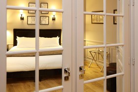 Hôtel Saint-Louis Pigalle