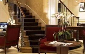 Hôtel Suites Unic Renoir St. Germain