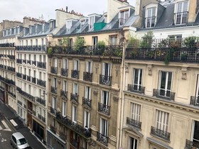 ibis Styles Paris Cadet Lafayette