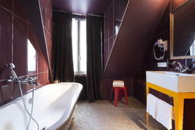 Josephine Hotel