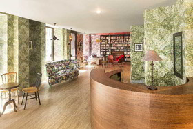 Josephine Hotel