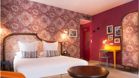 Josephine Hotel