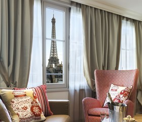 La Clef Tour Eiffel Paris
