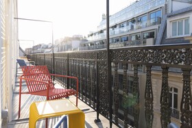 1.75 Paris La Source