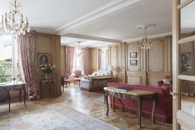 Le Bristol Paris