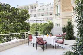 Le Bristol Paris