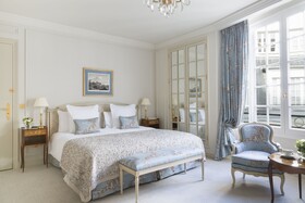 Le Bristol Paris