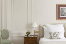 Le Bristol Paris