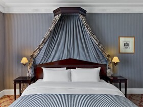 Le Dokhan's, Paris Arc de Triomphe, a Tribute Portfolio Hotel