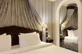 Le Dokhan's, Paris Arc de Triomphe, a Tribute Portfolio Hotel