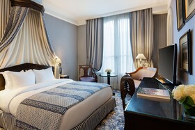 Le Dokhan's, Paris Arc de Triomphe, a Tribute Portfolio Hotel