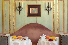 Le Dokhan's, Paris Arc de Triomphe, a Tribute Portfolio Hotel