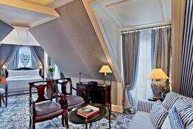 Le Dokhan's, Paris Arc de Triomphe, a Tribute Portfolio Hotel