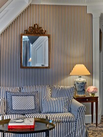 Le Dokhan's, Paris Arc de Triomphe, a Tribute Portfolio Hotel