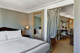 Le Dokhan's, Paris Arc de Triomphe, a Tribute Portfolio Hotel