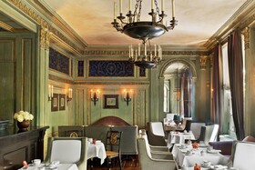 Le Dokhan's, Paris Arc de Triomphe, a Tribute Portfolio Hotel
