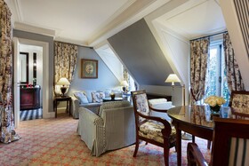 Le Dokhan's, Paris Arc de Triomphe, a Tribute Portfolio Hotel