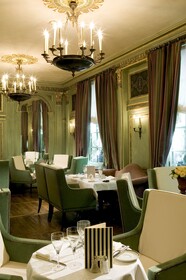 Le Dokhan's, Paris Arc de Triomphe, a Tribute Portfolio Hotel