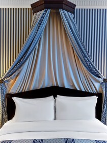 Le Dokhan's, Paris Arc de Triomphe, a Tribute Portfolio Hotel