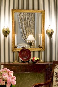 Le Dokhan's, Paris Arc de Triomphe, a Tribute Portfolio Hotel