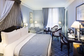 Le Dokhan's, Paris Arc de Triomphe, a Tribute Portfolio Hotel