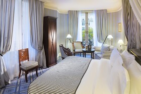 Le Dokhan's, Paris Arc de Triomphe, a Tribute Portfolio Hotel