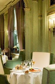 Le Dokhan's, Paris Arc de Triomphe, a Tribute Portfolio Hotel