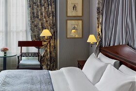 Le Dokhan's, Paris Arc de Triomphe, a Tribute Portfolio Hotel