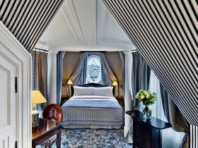 Le Dokhan's, Paris Arc de Triomphe, a Tribute Portfolio Hotel