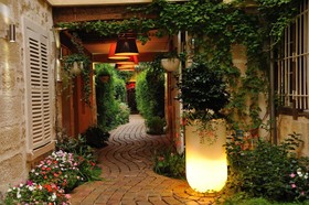 Les Patios du Marais Residence